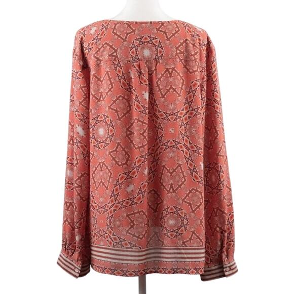 Talbots Women's Southwestern Aztec Print Top LARGE Lightweight Coral Geometric - Picture 5 of 6